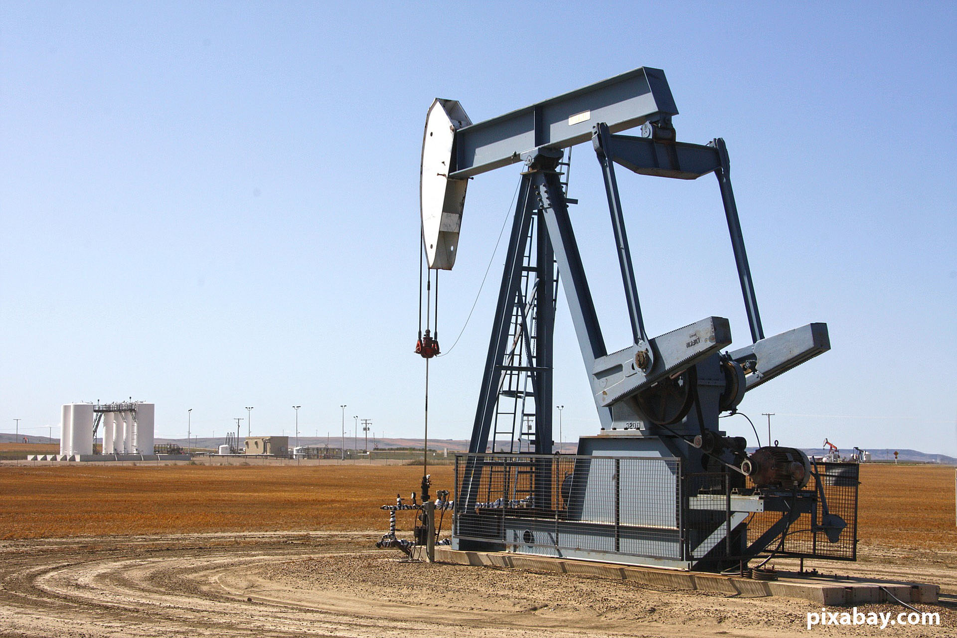 Применение промышленных насосов в добыче нефти и газа